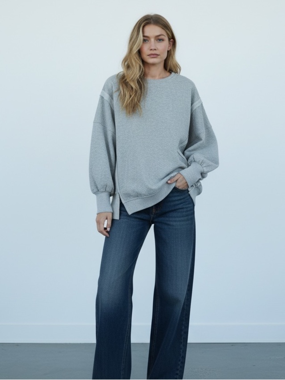 Relaxed Oversized Light Gray Crew Sweatshirt Size Small NWOT
